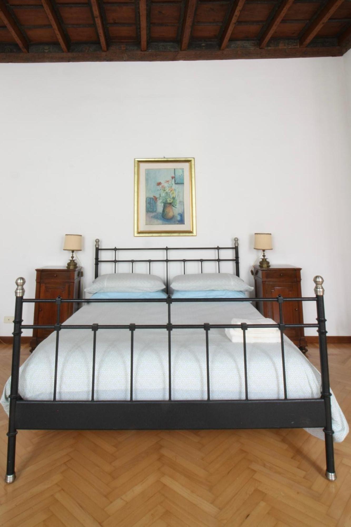 דירות פררה Frescobaldi Aparments! A Casa Di Francesco מראה חיצוני תמונה